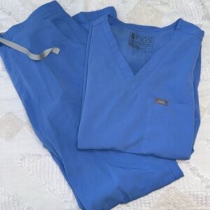 WEAR FIGS light blue SCRUB SET SIZE SMALL